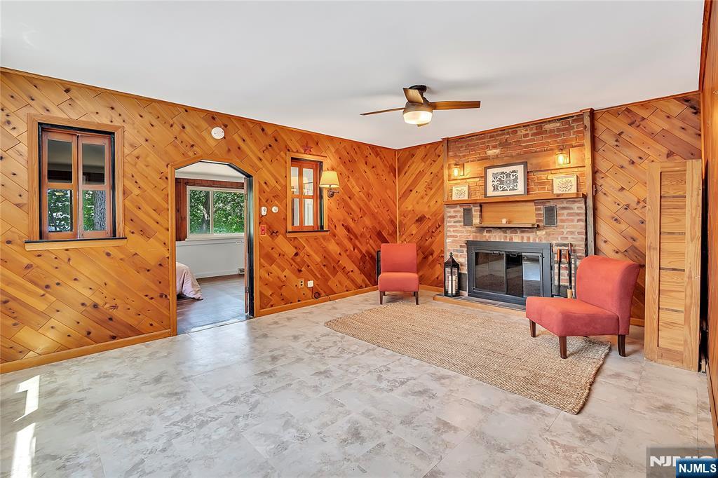 583 Shore Road