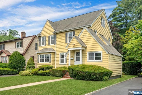 Photo of 224 Euclid Avenue, Hackensack, NJ 07601 (MLS # 26024771)