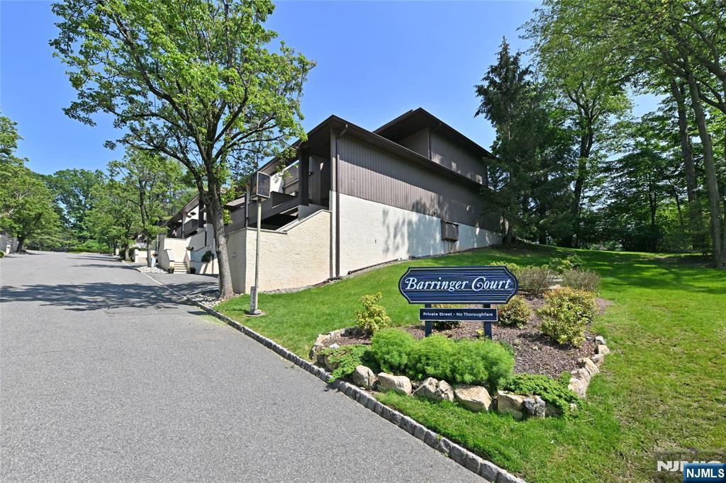 Property for Sale at 403 Barringer Court, West Orange, New Jersey - Bedrooms: 3 
Bathrooms: 4  - $629,000
