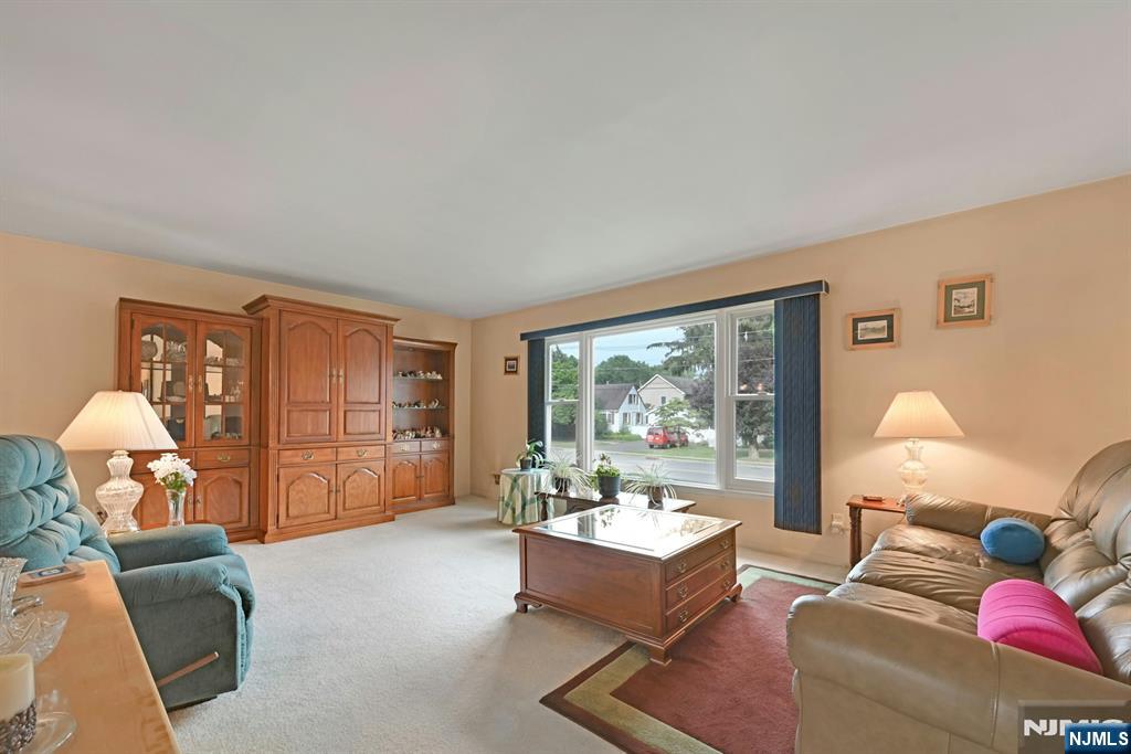 260 Forest Avenue