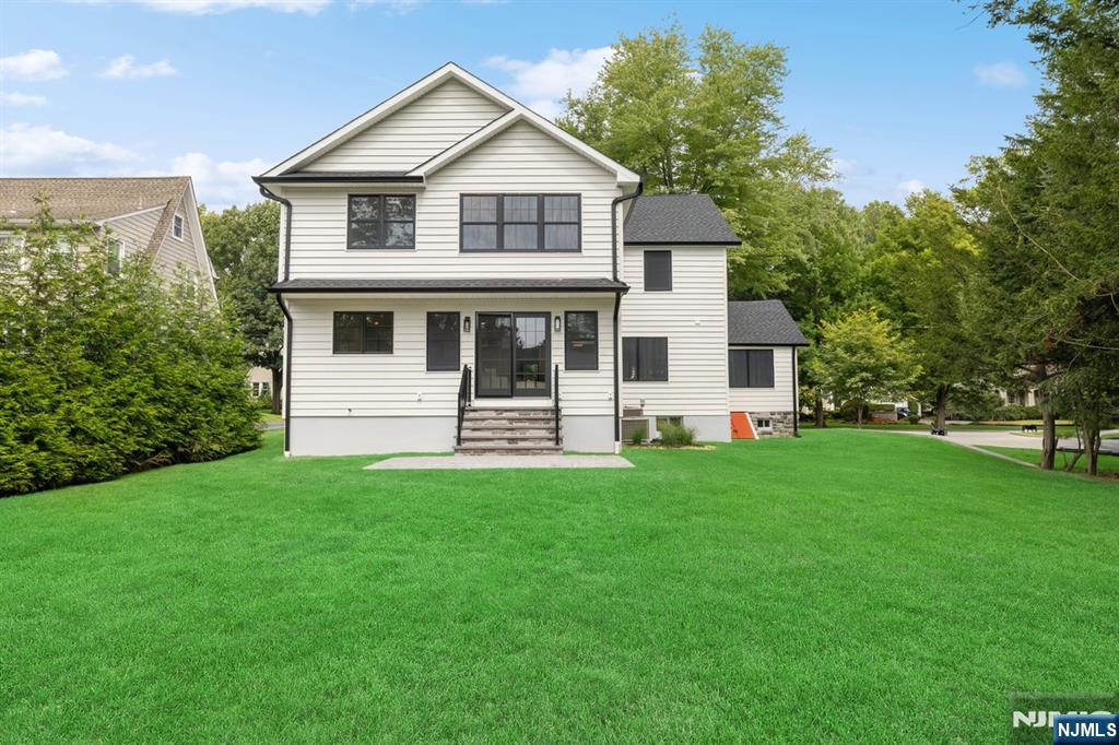 Homes for Sale in Northern NJ | ThisIsRiverEdge.com 220 Orchard Place