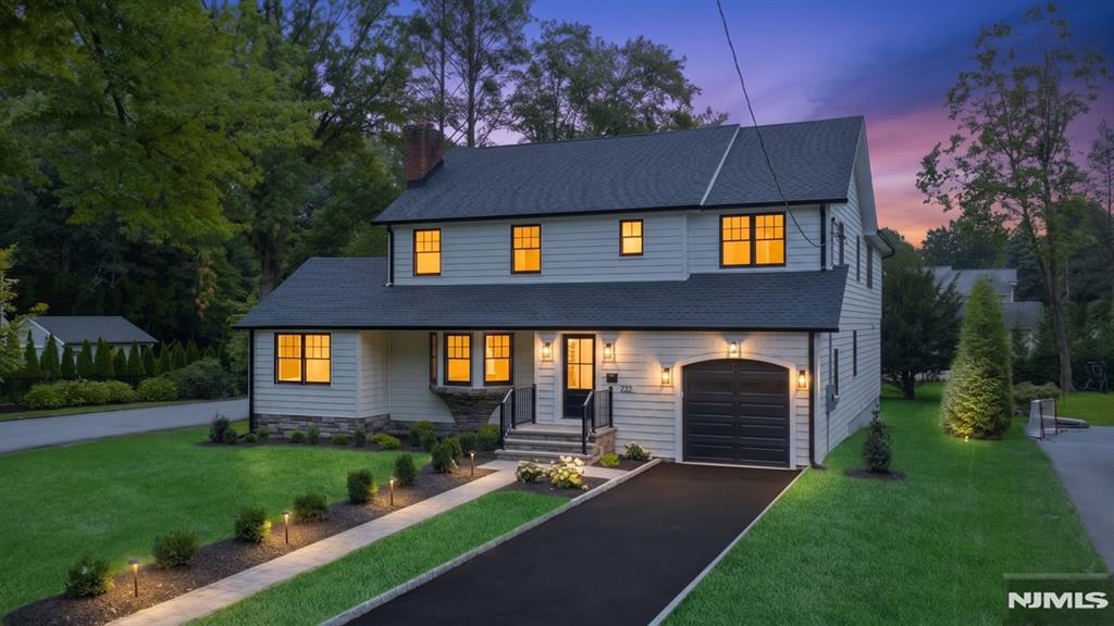 220 Orchard Place