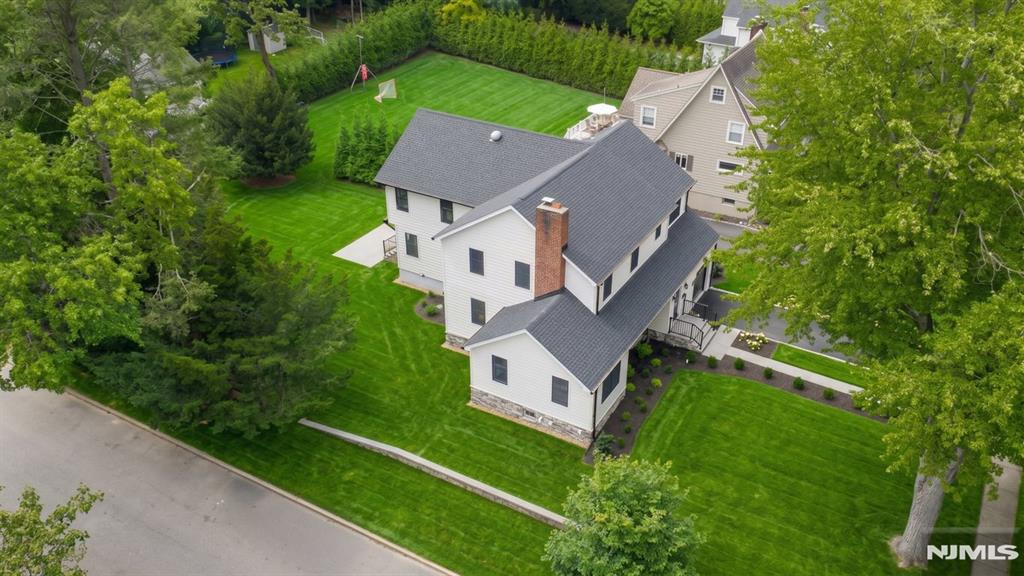 220 Orchard Place