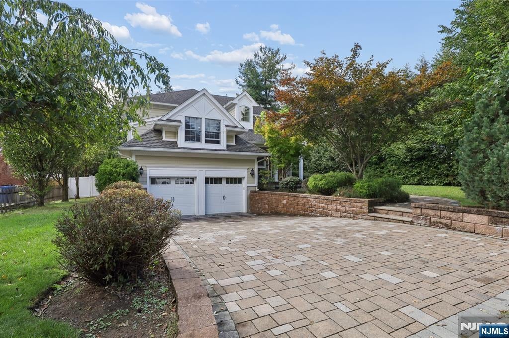 Homes for Sale in Northern NJ | ThisIsRiverEdge.com 84 Woodmere Lane