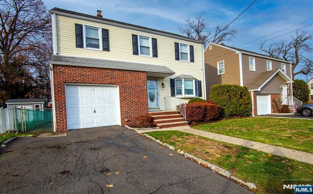 Photo of 75 17th Avenue, Elmwood Park, NJ 07407 (MLS # 26011374)