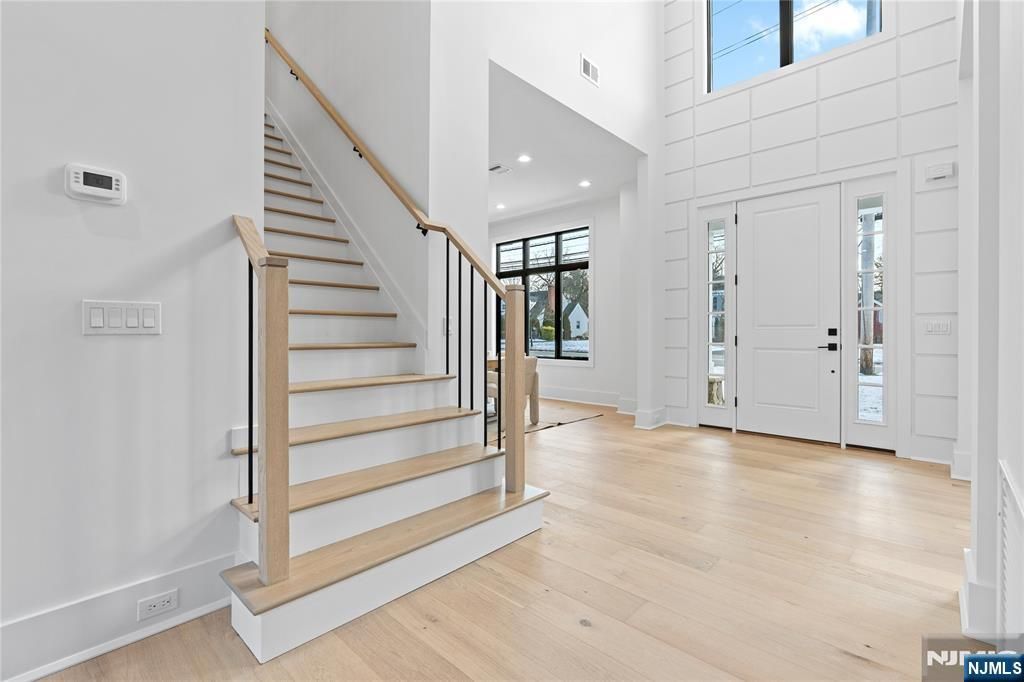 Photo of 327 Harristown Road, Glen Rock, NJ 07452 (MLS # 25044209)