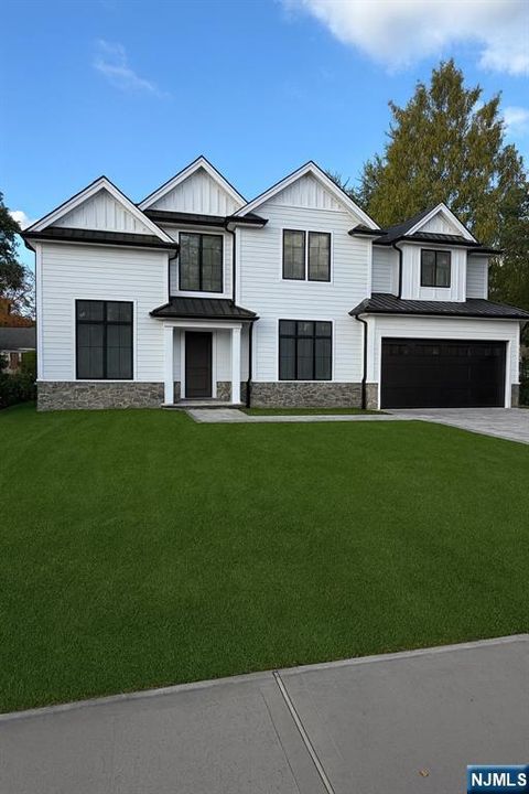 327 Harristown Road Glen Rock NJ 07452