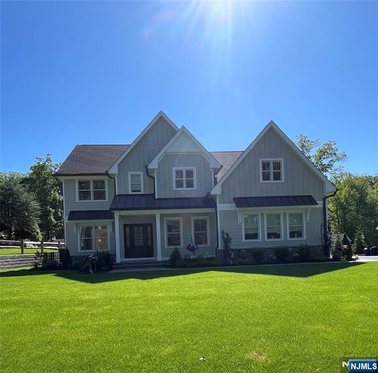 36 Woodmont Road, Montville Twp, New Jersey - 5 Bedrooms  
5 Bathrooms  
12 Rooms - 