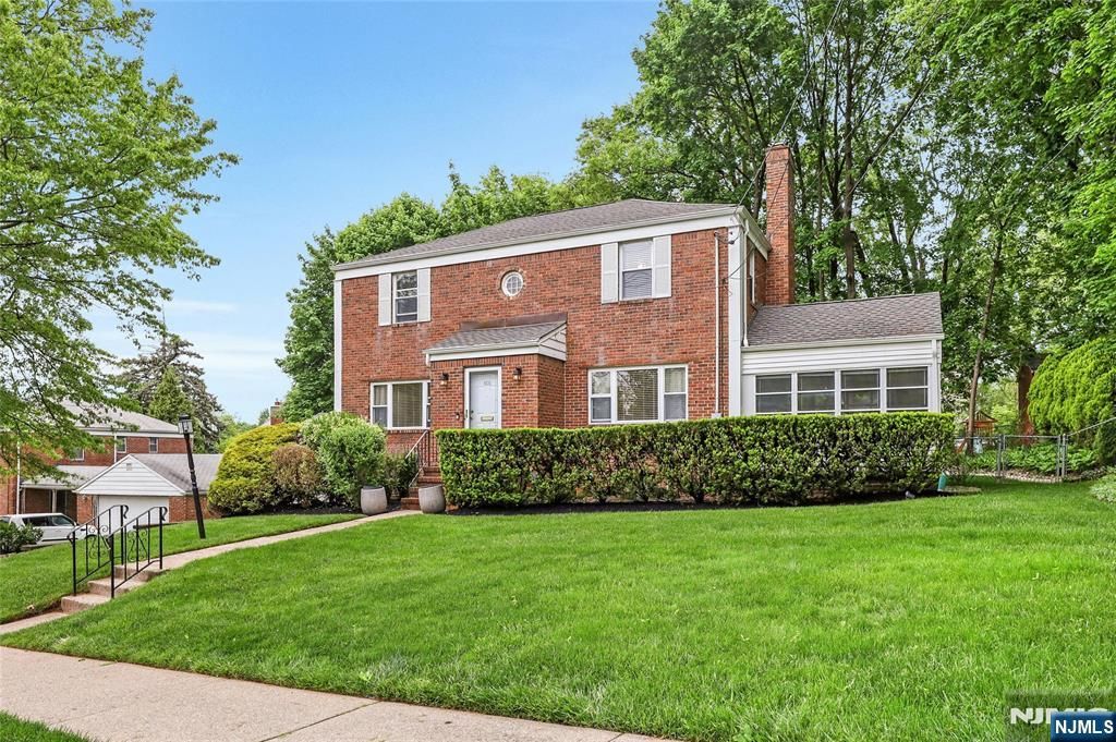 Photo of 400 Central Avenue, Hackensack, NJ 07601 (MLS # 25011441)