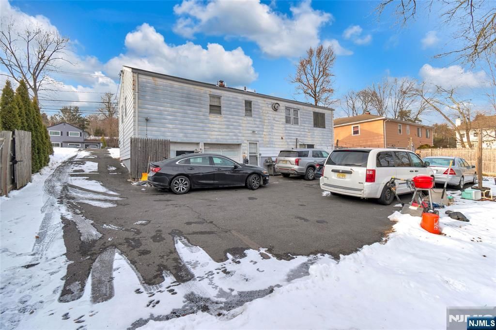 Photo of 1336 Pleasant Valley Way, West Orange, NJ 07052 (MLS # 26000802)