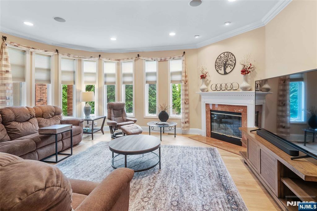 103 Hudson Cove