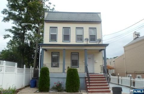 Photo of 555 Cary St, Orange, NJ 07050 (MLS # 25038552) Photo of 555 Cary St, Orange, NJ 07050 (MLS # 25038552)