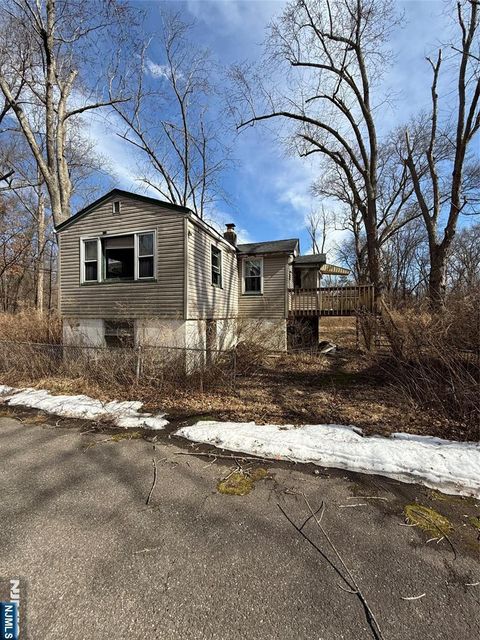 2 Brookside Road, Wayne, NJ 07470 - MLS#: 25007343