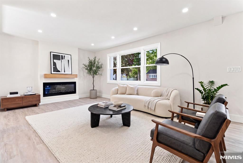 23 Buckingham Road