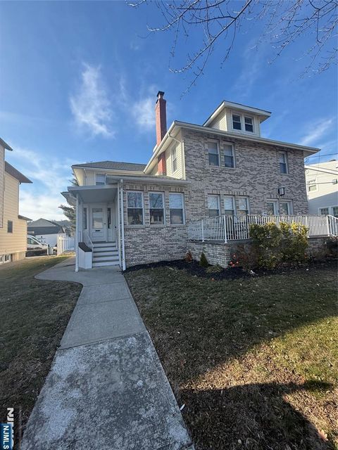 Photo of 422 Lafayette Ave Ave, Hawthorne, NJ 07506 (MLS # 26001763)