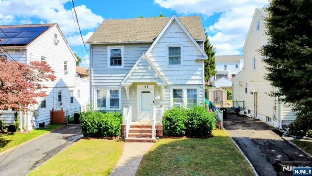 Photo of 154 Carpenter Street, Belleville, NJ 07109 (MLS # 25034784)