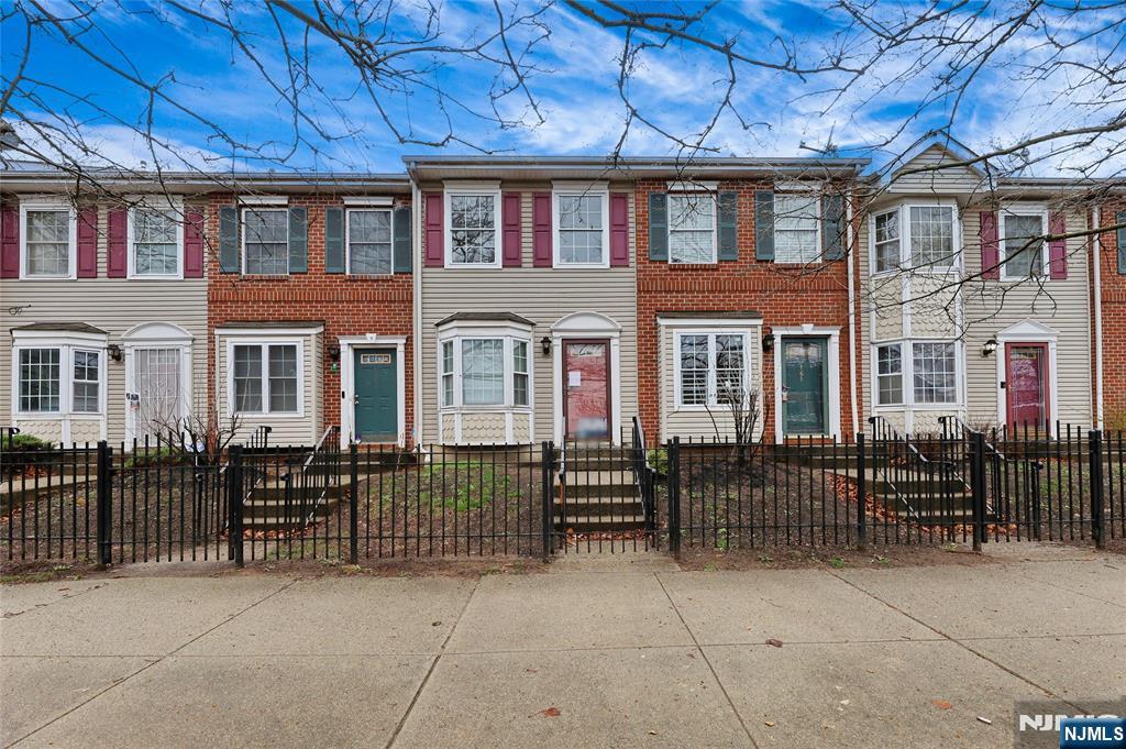 Property for Sale at 163 Prince Street 1208, Newark, New Jersey - Bedrooms: 2 
Bathrooms: 1  - $325,000