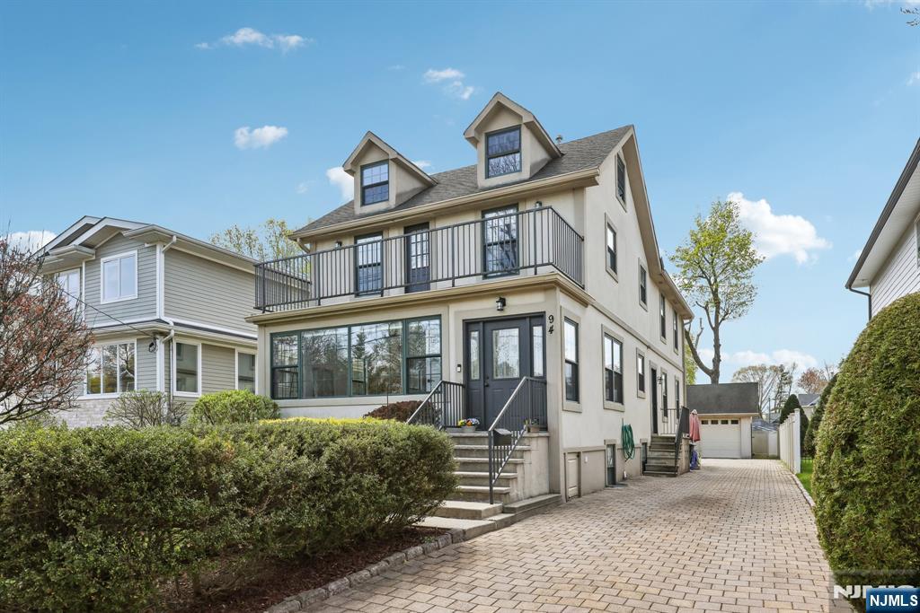 94 Westervelt Place