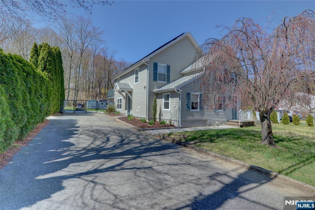 50 Greenwood Avenue