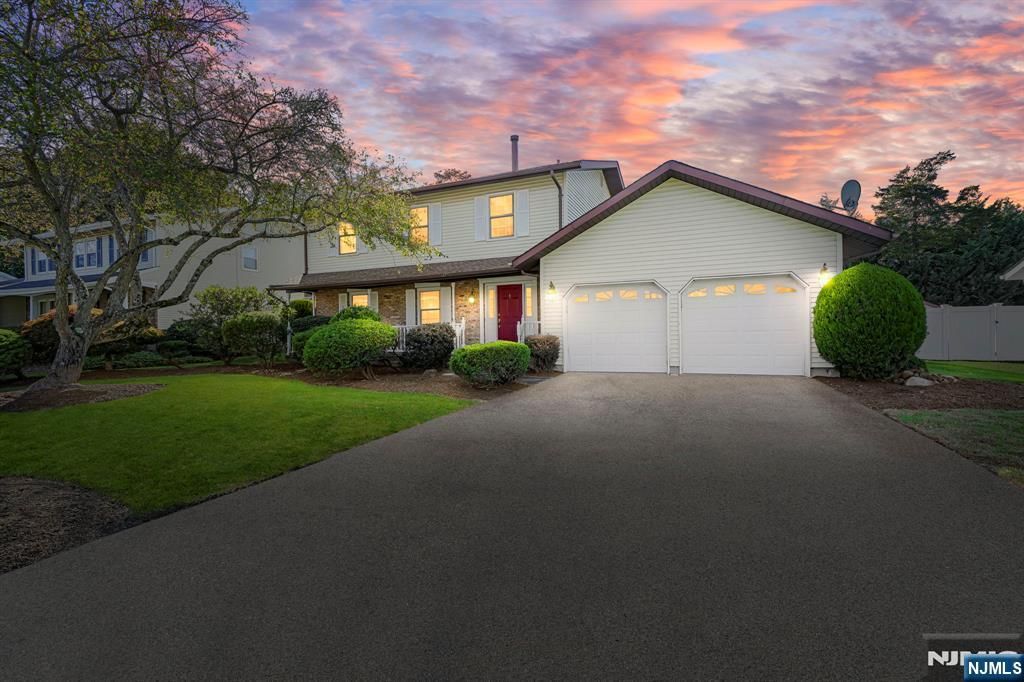 Photo of 16 Agawam Drive, Wayne, NJ 07470 (MLS # 25044189)