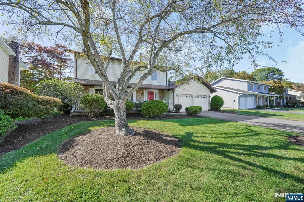 Photo of 16 Agawam Drive, Wayne, NJ 07470 (MLS # 25044189)