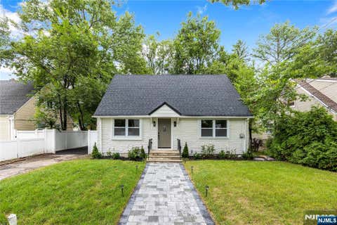 Photo of 253 Intervale Road, Teaneck, NJ 07666 (MLS # 26031982)