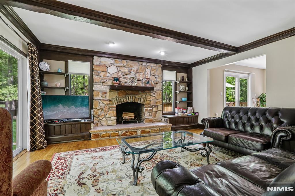 716 Windswept Lane