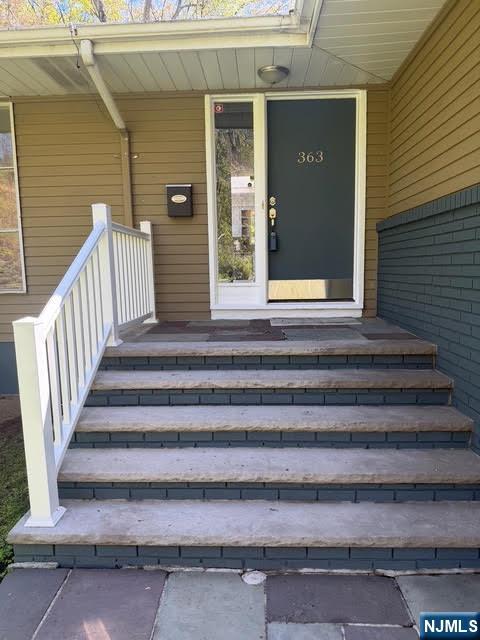 363 Valley Road