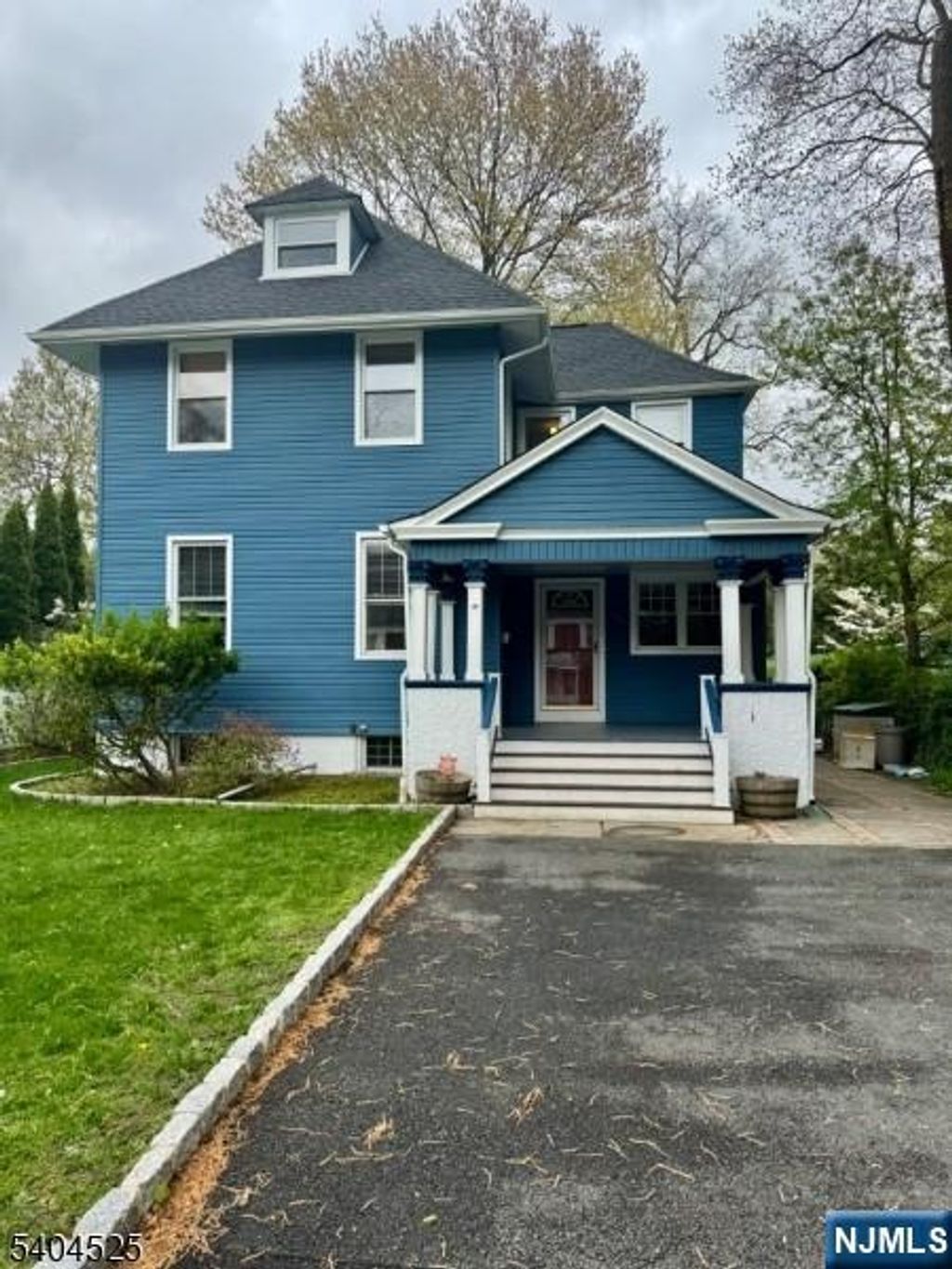 Photo of 782 Valley Street, Orange, NJ 07050 (MLS # 26015544)