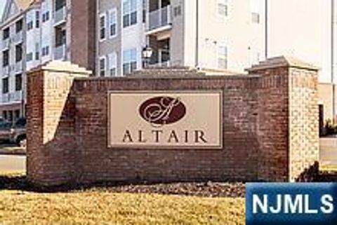 526 Bushes Lane Elmwood Park NJ 07407