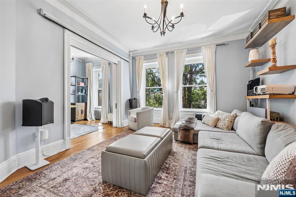 232 Montgomery Street 3
