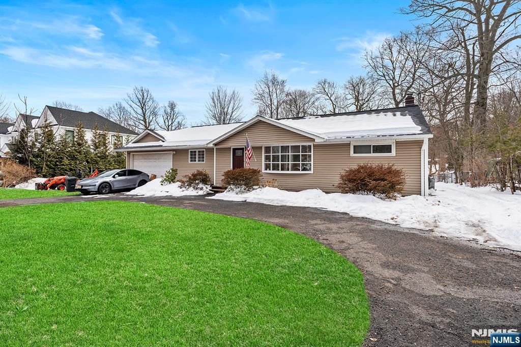 Photo of 777 Washington Avenue, Twp of Washington, NJ 07676 (MLS # 26002706)