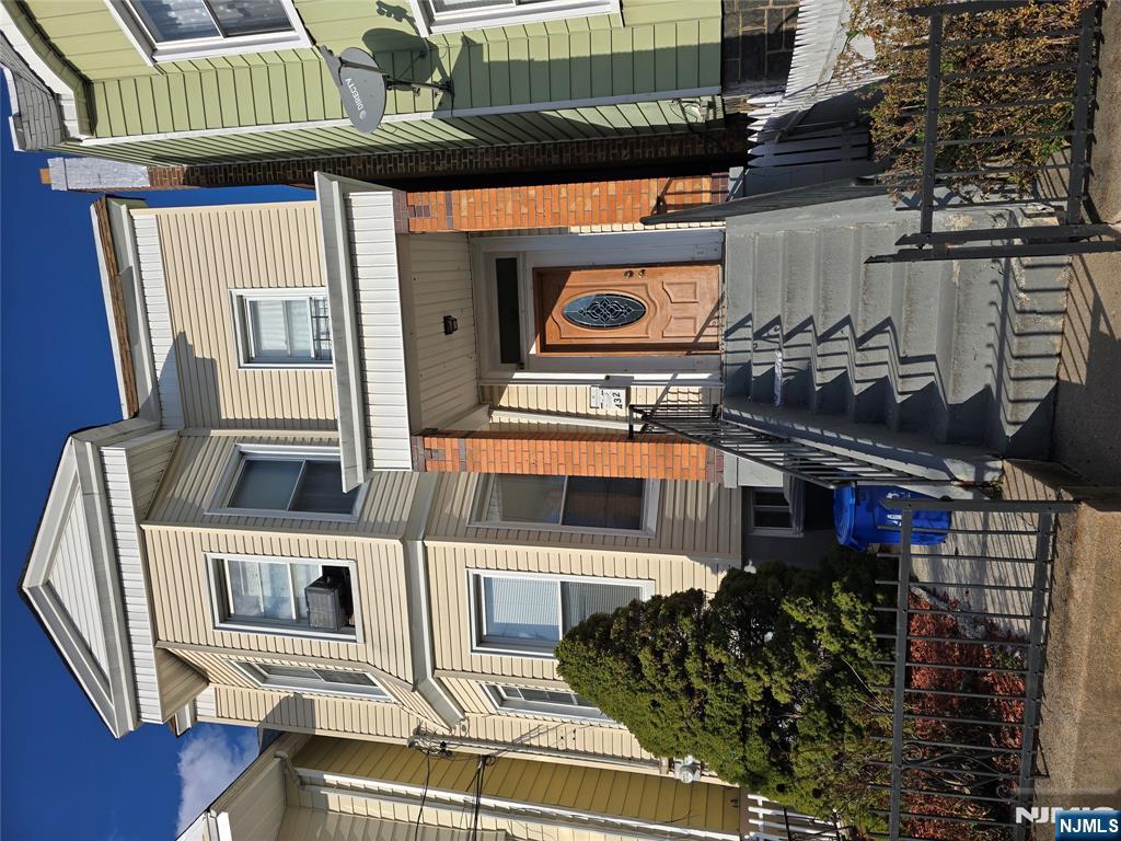 Property for Sale at 432 65th Street, West New York, New Jersey - Bedrooms: 7 
Bathrooms: 3 
Rooms: 14  - $799,900
