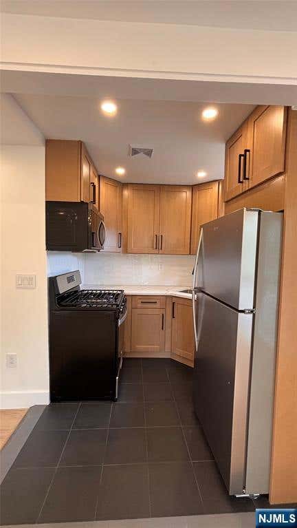 Photo of 266 Tenafly RD, Englewood, NJ 07631 (MLS # 26026346)