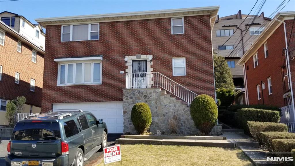 Rental Property at 214 11th St, Palisades Park, New Jersey - Bedrooms: 2 
Bathrooms: 1 
Rooms: 3  - $2,250 MO.