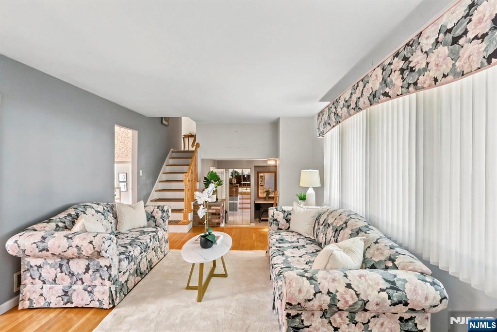 33 Waling Drive