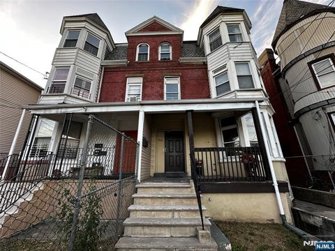 Photo of 366 Summer Avenue, Newark, NJ 07104 (MLS # 26006172)
