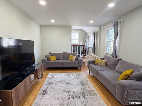 Photo of 141 Monroe Ave, River Edge, NJ 07661 (MLS # 26011596)