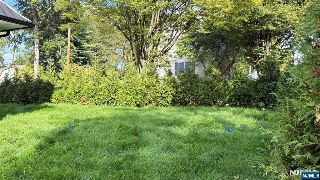 Photo of 761 6th, River Edge, NJ 07661 (MLS # 25036307)