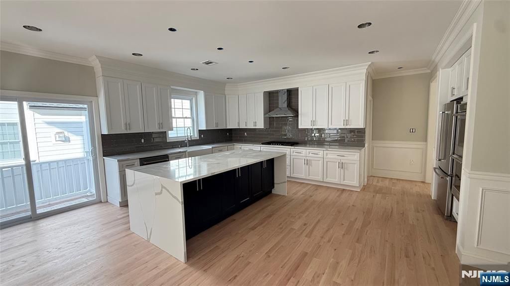 Photo of 761 6th, River Edge, NJ 07661 (MLS # 25036307)