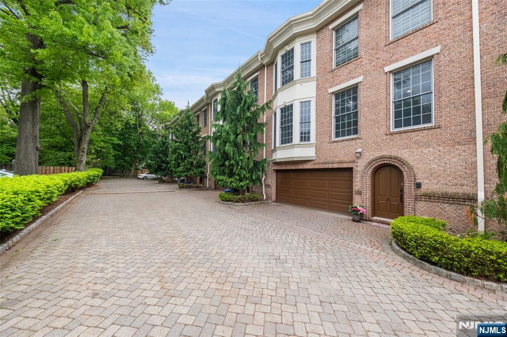 1602 Center Avenue B