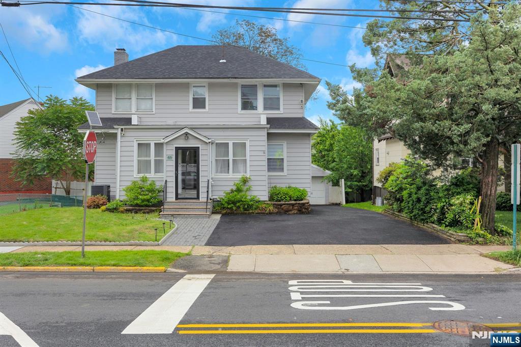 820 Prospect Avenue