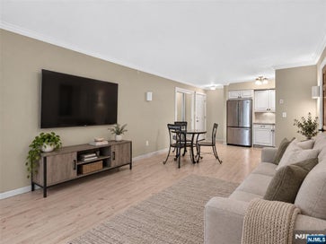 1510 Faulkner Court Mahwah NJ 07430
