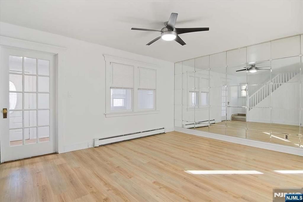 Photo of 112 Rutherford Avenue, Lyndhurst, NJ 07071 (MLS # 25043618)