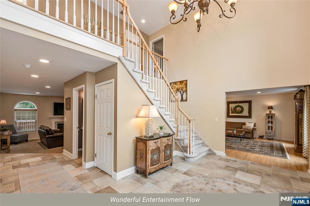 4 Moccasin Court