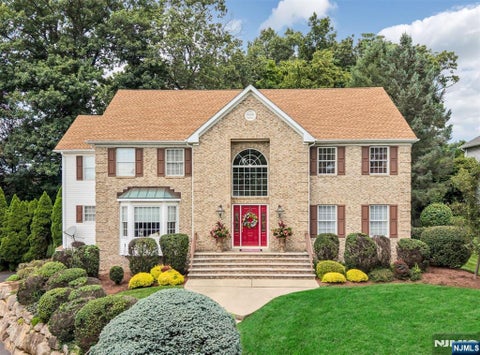 Photo of 4 Moccasin Court, Mahwah, NJ 07430 (MLS # 26034738)