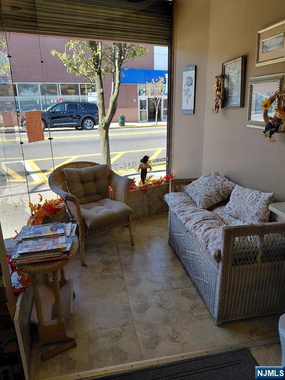 728-730 W Anderson Avenue