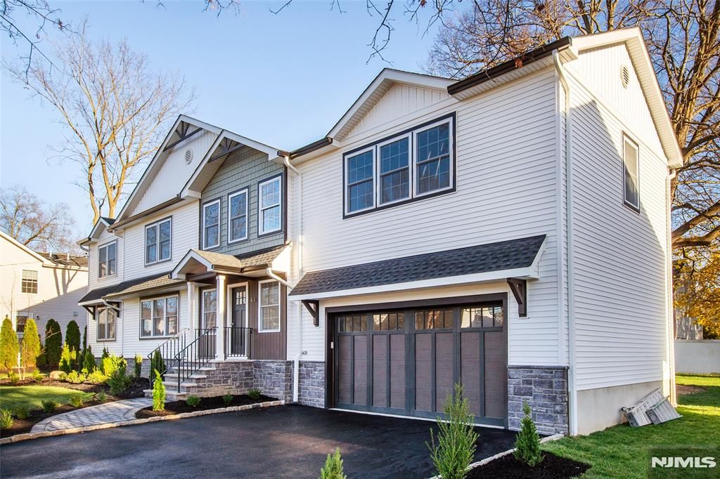 Photo of 44 4th Avenue, Roseland, NJ 07068 (MLS # 25042772)