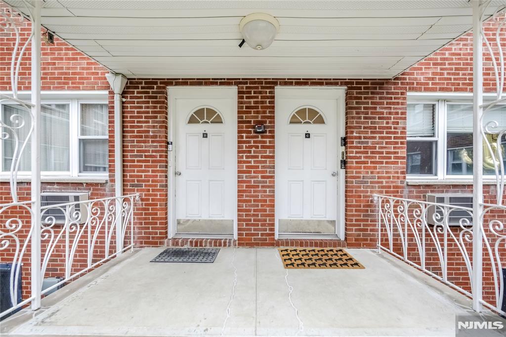 201 Oakdene Place D2