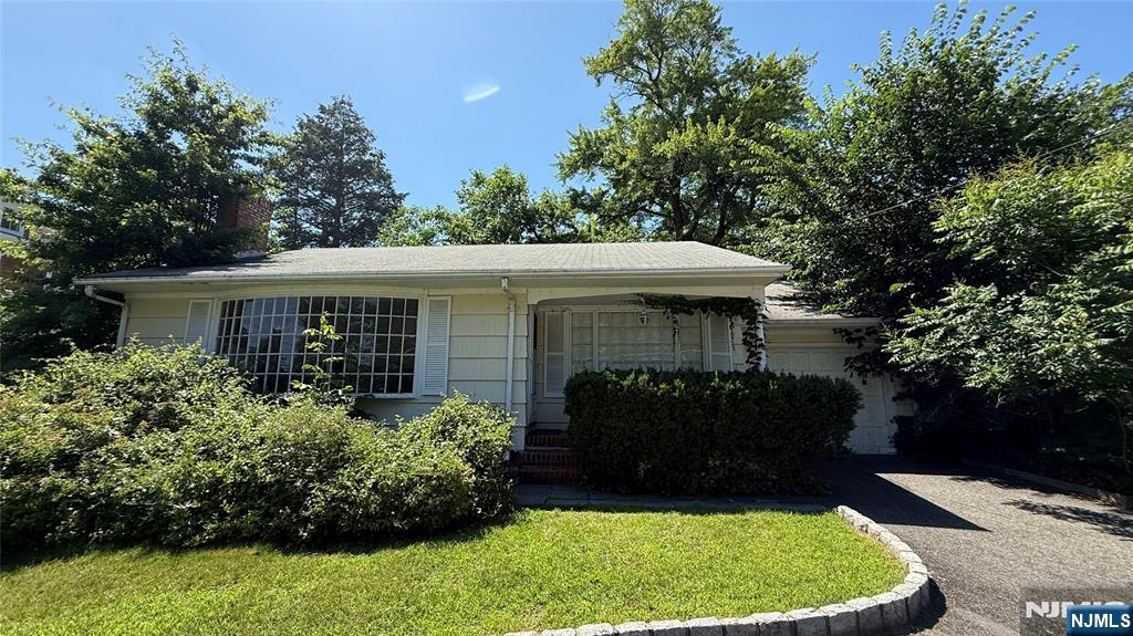 208 Maple Avenue